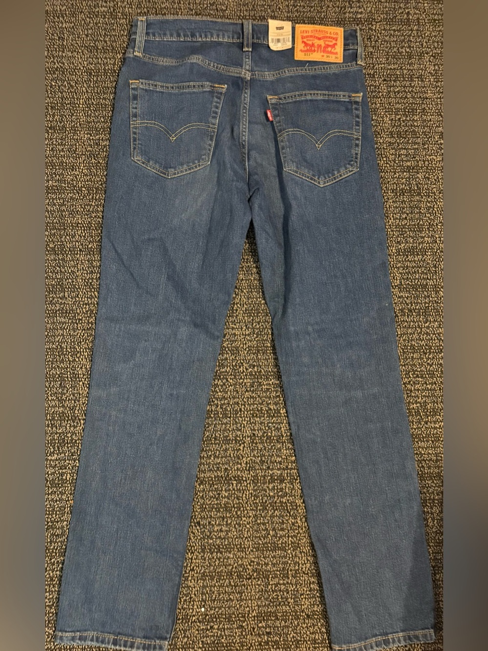Levi's Men's Classic Blue 511 Slim Jeans - Back Pocket Detail 30x30